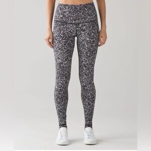 Lululemon Wunder Under Leggings mini cinder lace white and black sz 6 high rise